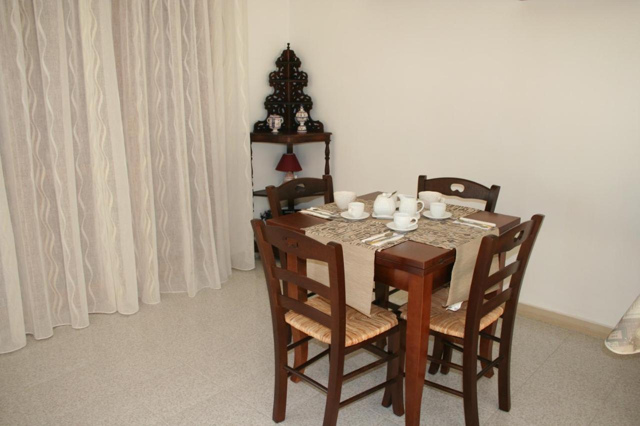 Costa D'Amalfi E Cilento Bed & Breakfast Pontecagnano Exterior foto