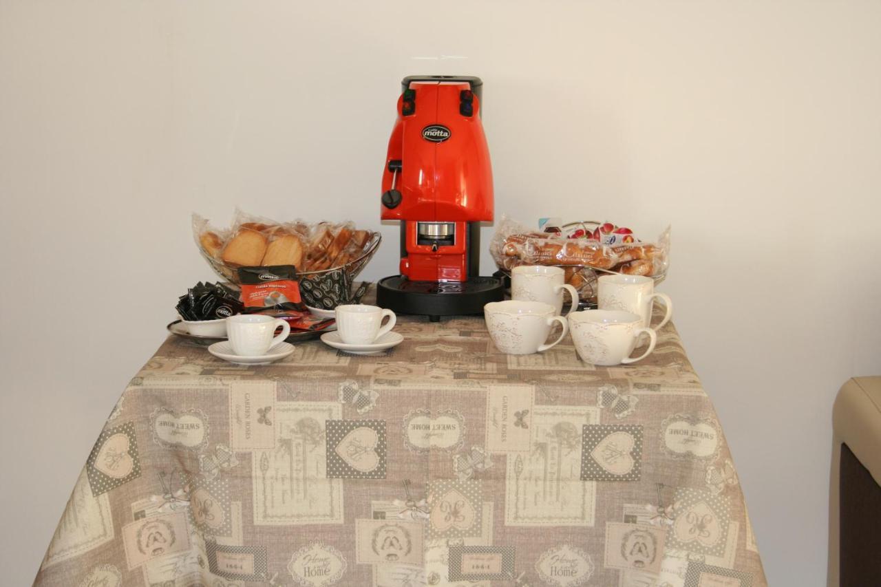 Costa D'Amalfi E Cilento Bed & Breakfast Pontecagnano Exterior foto